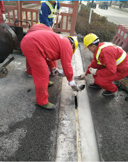 四川橋梁伸縮縫安裝工程案例